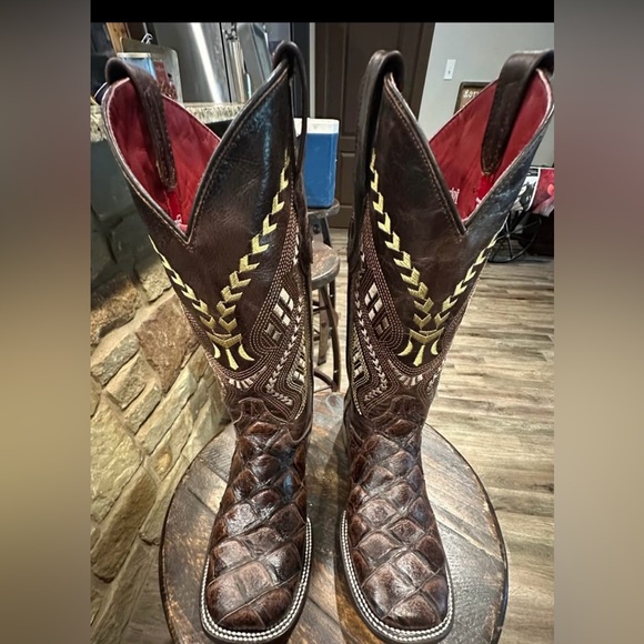 Brown Leather Ferrini Ladies Cowboy Boots with Gold Accents size 8 1/2 NWOT - Picture 2 of 7